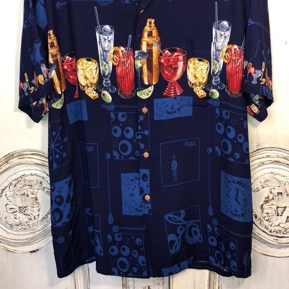 Men’s Paradise Found Vintage Vacation Tropical Mixed Drink Graphic Button Down - Picture 3 of 9